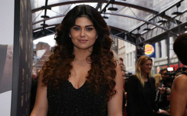Roxeanne Hazes en Erik Zwennes in het huwelijksbootje: zangeres deelt bijzondere mijlpaal