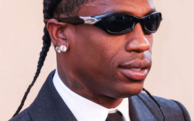 Travis Scott aangeklaagd na incident op luxe jacht: bemanning eist schadevergoeding