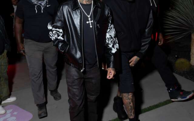 Chris Brown bekent schuld in geweldzaak na incident in Londense nachtclub