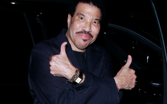 Lionel Richie ondergaat succesvolle behandeling voor hartritmestoornis