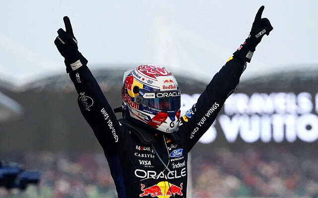 Max Verstappen wint chaotische Grand Prix van Bahrein in Maleisië