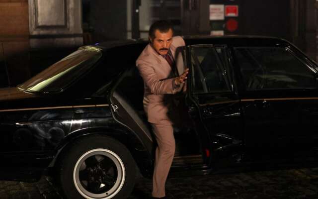 Man met mes op set van Miami Vice '85: filmen in Brooklyn stilgelegd