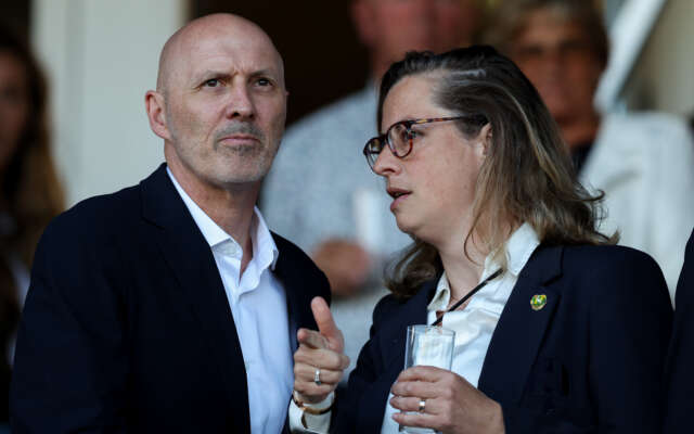 Vrouwelijke directeur bij ADO Den Haag blikt terug op rol in mannenwereld